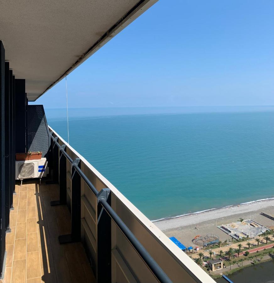 باتومي Black Sea Aparthotel Orbi City المظهر الخارجي الصورة